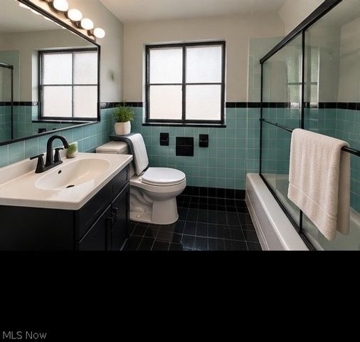 27570 Fullerwood Drive, Euclid, OH 44132