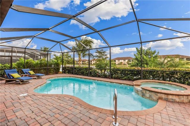 28075 Foxrock CT, Bonita Springs, FL 34135