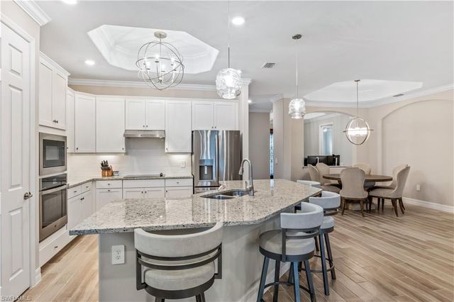 28075 Foxrock CT, Bonita Springs, FL 34135