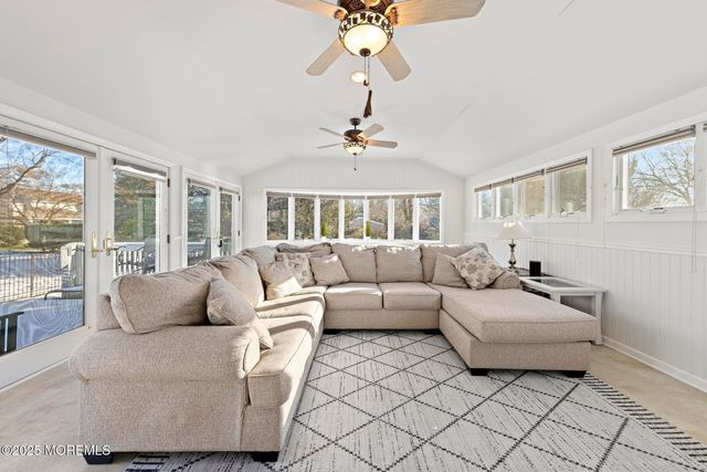 105 Park Avenue, Shrewsbury Boro, NJ 07702