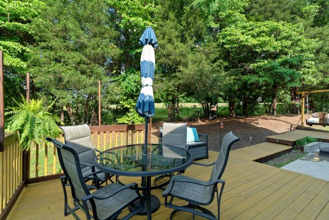 2195 Savage Creek Dr, Springfield, TN 37172
