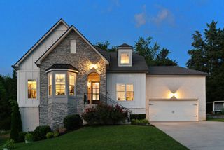 2195 Savage Creek Dr, Springfield, TN 37172