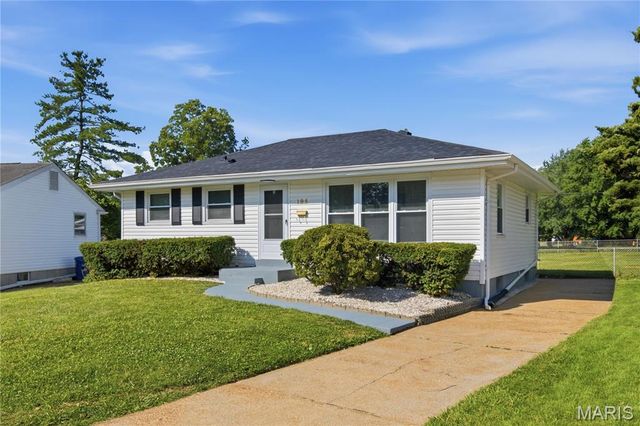 195 Eldorado Drive, Florissant, MO 63031