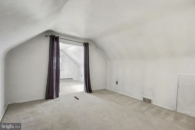 36 CRESCENT DR, New Cumberland, PA 17070