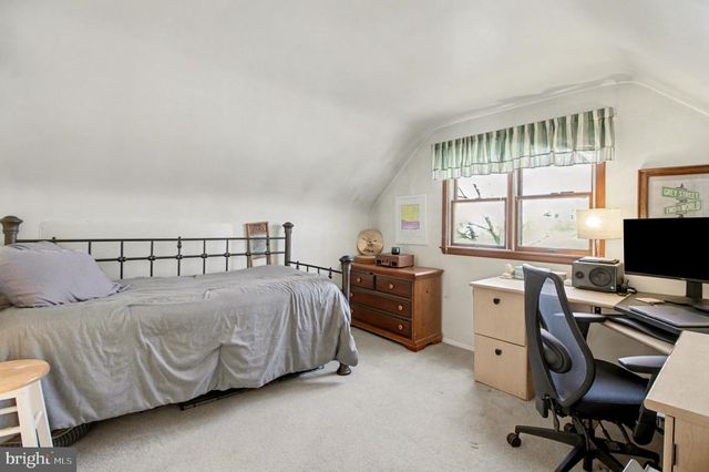 36 CRESCENT DR, New Cumberland, PA 17070