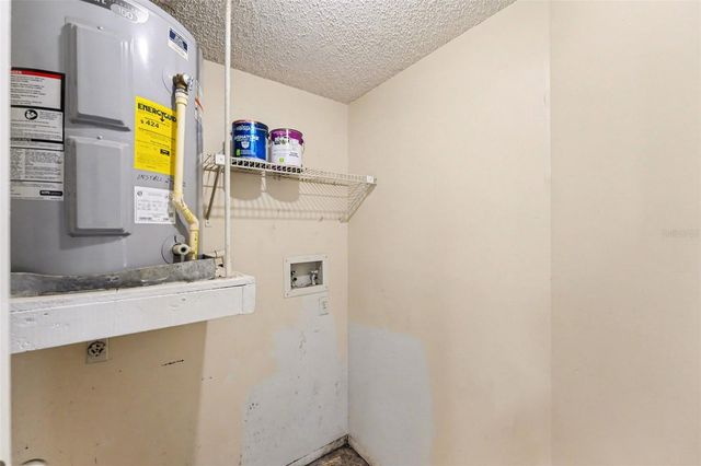 129 CAMPHOR CIRCLE F, Oldsmar, FL 34677