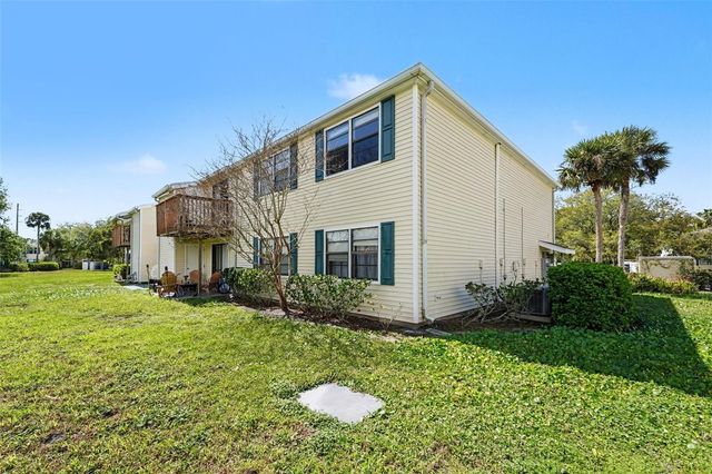 129 CAMPHOR CIRCLE F, Oldsmar, FL 34677