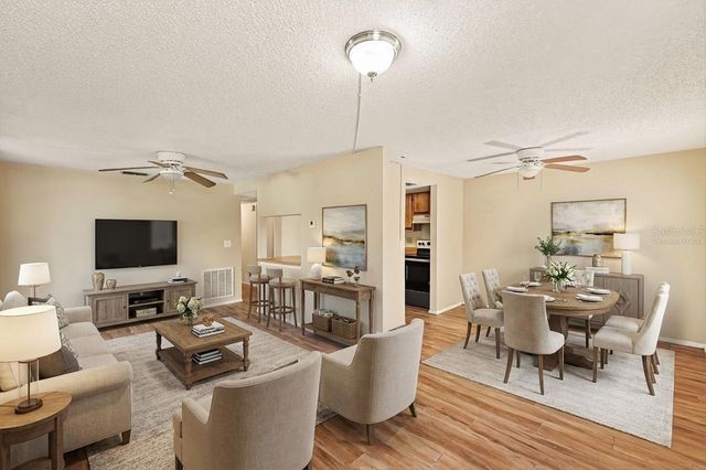 129 CAMPHOR CIRCLE F, Oldsmar, FL 34677