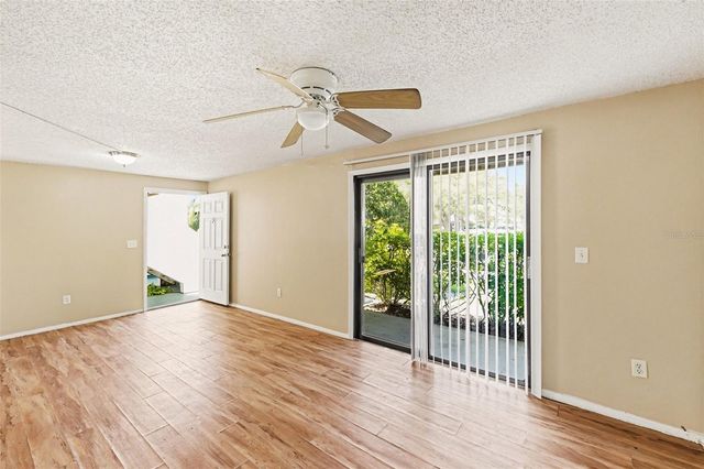 129 CAMPHOR CIRCLE F, Oldsmar, FL 34677