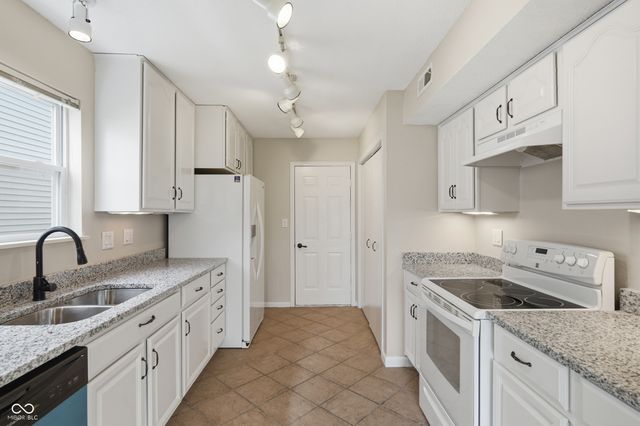 10246 Hornton Street, Indianapolis, IN 46236