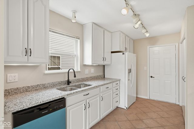 10246 Hornton Street, Indianapolis, IN 46236