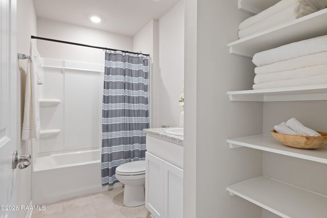 101 Batesburg Way, Youngsville, LA 70592