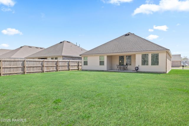 101 Batesburg Way, Youngsville, LA 70592