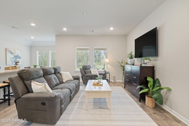 101 Batesburg Way, Youngsville, LA 70592