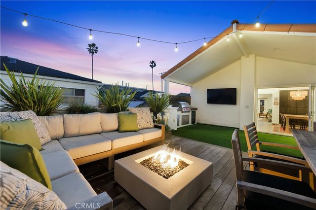 32 56th Place, Long Beach, CA 90803