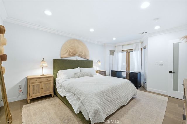 32 56th Place, Long Beach, CA 90803