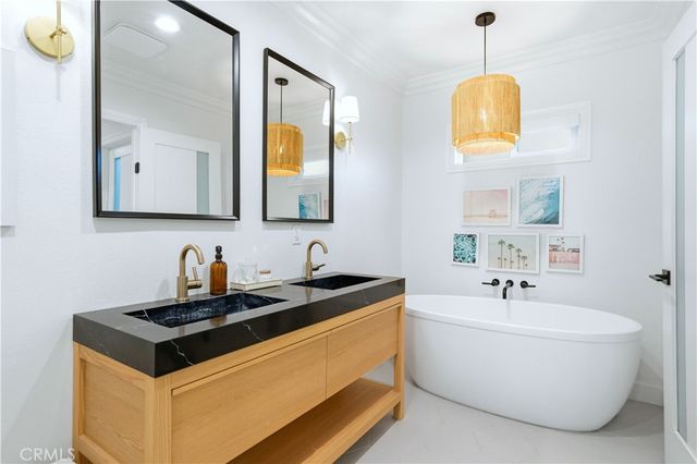 32 56th Place, Long Beach, CA 90803