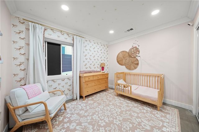 32 56th Place, Long Beach, CA 90803