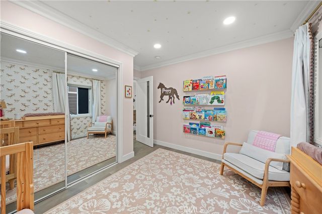 32 56th Place, Long Beach, CA 90803