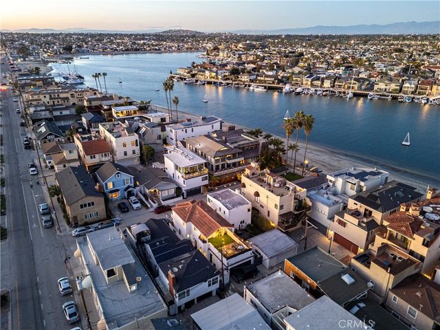 32 56th Place, Long Beach, CA 90803