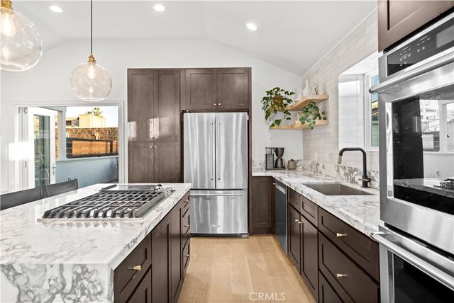 32 56th Place, Long Beach, CA 90803