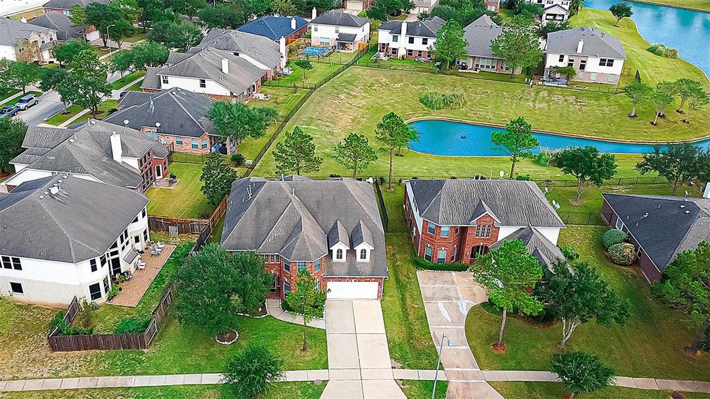 1222 Watermoon Trail Court, Richmond, TX 77469