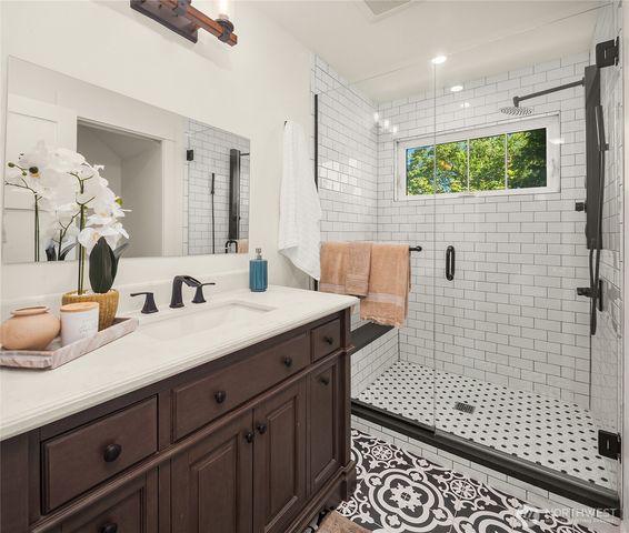 3307 E Pike Street, Seattle, WA 98122