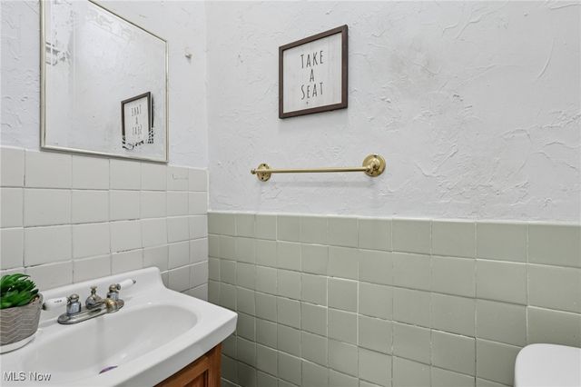 615 Noah Avenue, Akron, OH 44320