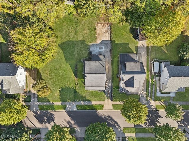 615 Noah Avenue, Akron, OH 44320