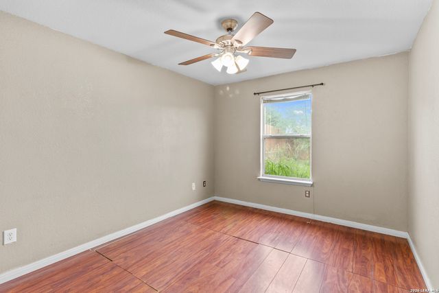 5727 HICKORY CYN, San Antonio, TX 78252