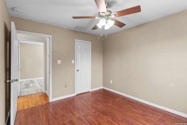 5727 HICKORY CYN, San Antonio, TX 78252