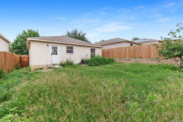 5727 HICKORY CYN, San Antonio, TX 78252