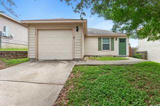 5727 HICKORY CYN, San Antonio, TX 78252