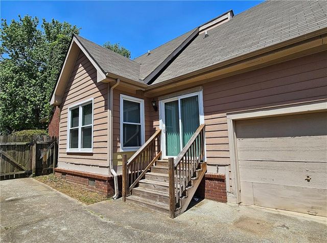 957 Oak Street SW, Atlanta, GA 30310