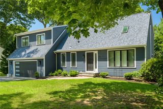 1 Tanglewood Drive, Barrington, RI 02806