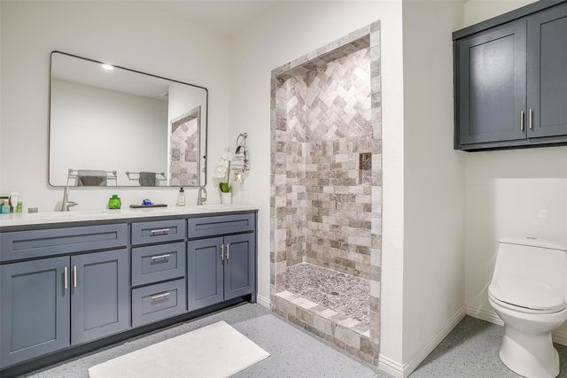 194 Reeves Road, Jacksboro, TX 76458