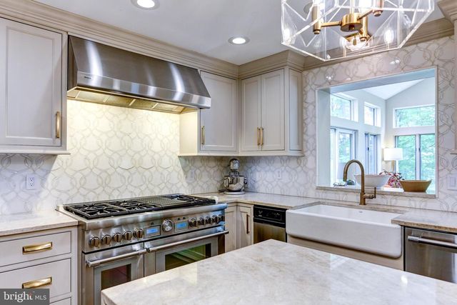 508 GALE RD, Camp Hill, PA 17011