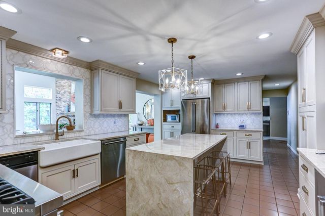 508 GALE RD, Camp Hill, PA 17011
