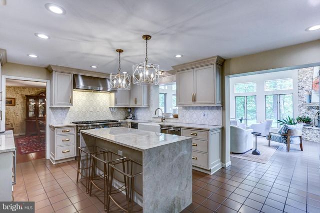 508 GALE RD, Camp Hill, PA 17011