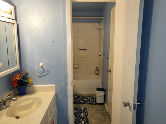 3320 Green Ridge Street, Fort Worth, TX 76133