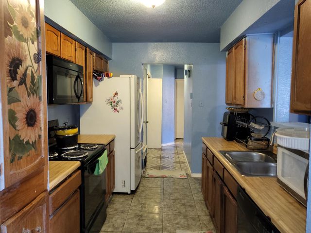 3320 Green Ridge Street, Fort Worth, TX 76133
