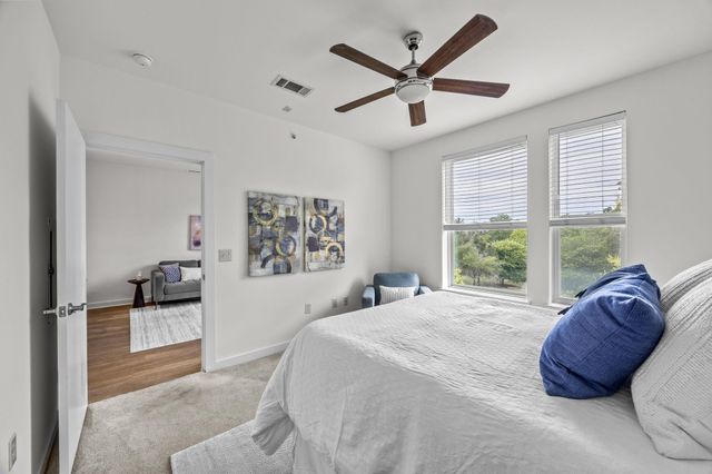1900 Barton Springs RD 3016, Austin, TX 78704