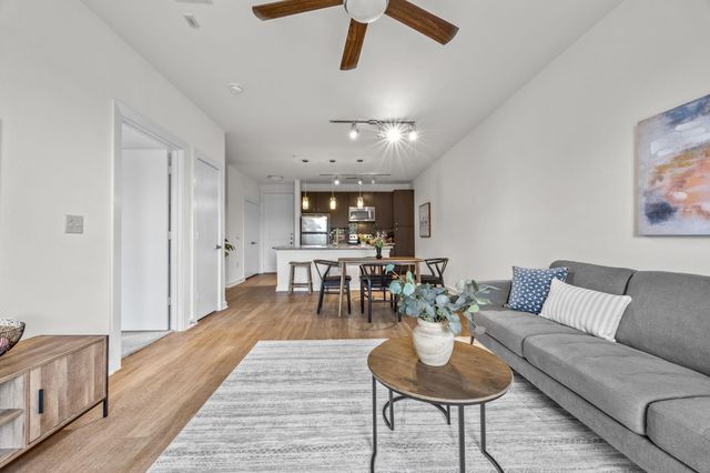 1900 Barton Springs RD 3016, Austin, TX 78704