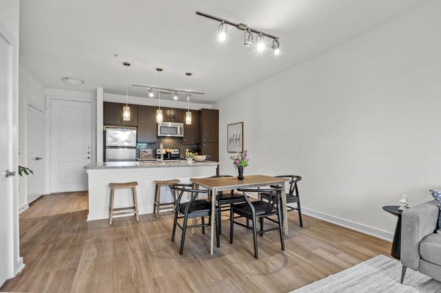 1900 Barton Springs RD 3016, Austin, TX 78704