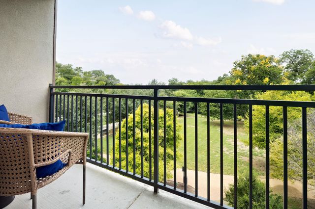 1900 Barton Springs RD 3016, Austin, TX 78704
