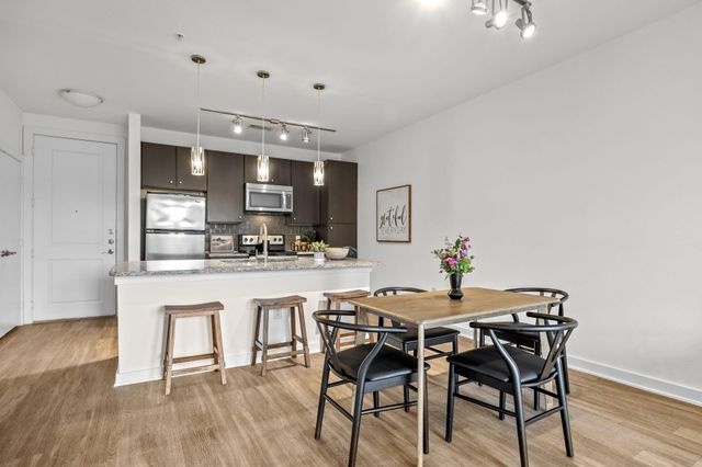 1900 Barton Springs RD 3016, Austin, TX 78704