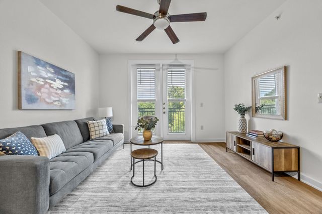 1900 Barton Springs RD 3016, Austin, TX 78704