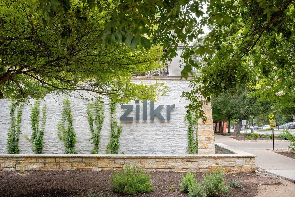 1900 Barton Springs RD 3016, Austin, TX 78704