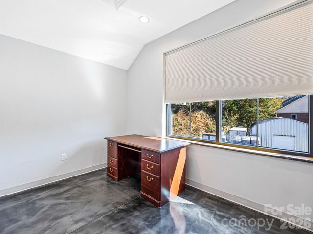 208 Charlotte Highway 301, Asheville, NC 28803