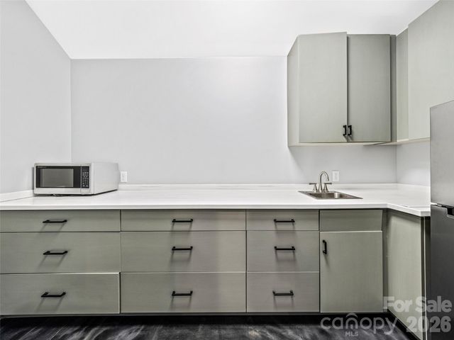 208 Charlotte Highway 301, Asheville, NC 28803